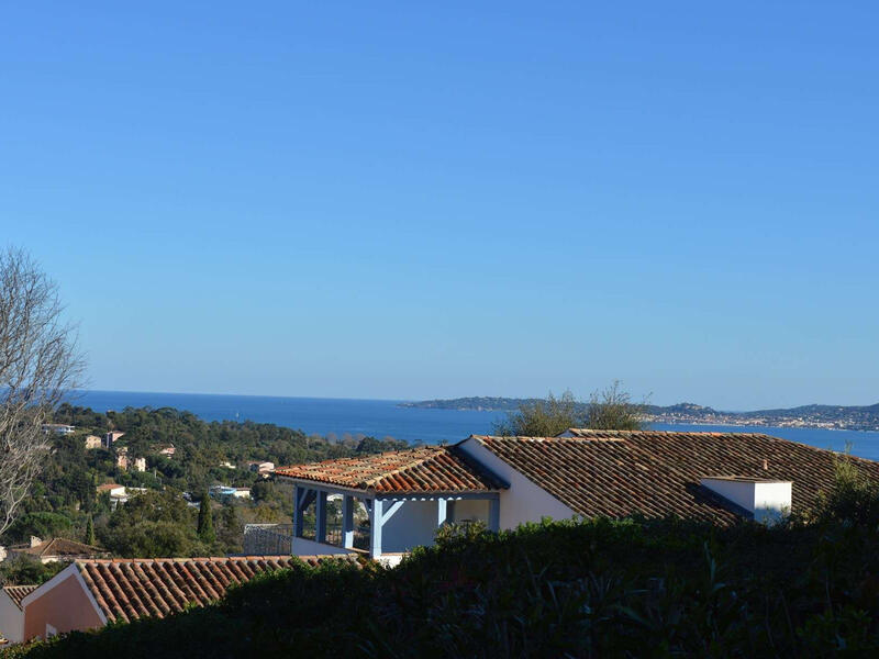 Pieces Vue Mer Dans Domaine Avec Piscine Grimaud