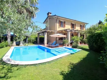 Villa à Forte dei Marmi,Roberto IT5169.490.1 N°358723