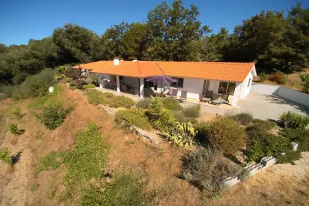 Casa Oliveirinha, Maison à Covas avec Piscine et Nature - Photo 6