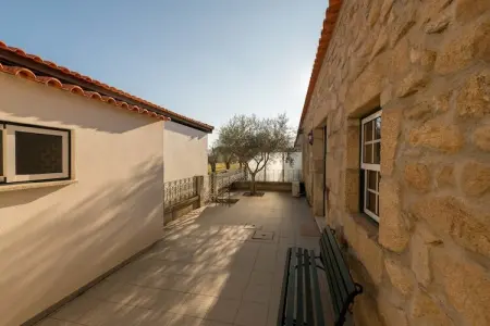 Casa do Curral, Maison de vacances calme avec piscine à Vila Flor, Portugal - Photo 23
