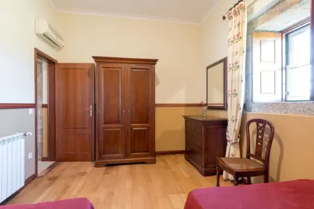 Casa do Caseiro, Maison de vacances confortable à Vila Flor avec piscine - Photo 14