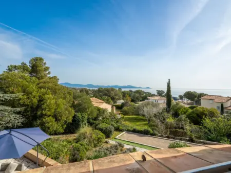 L'Escarpe des Arbousiers, Maison 8 personnes à Saint Aygulf - Photo 13