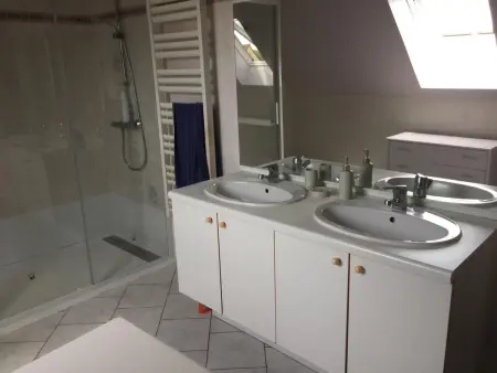 Gîte spacieux avec cheminée et salle de jeux, Gite 10 personnes à Nourray - Photo 23