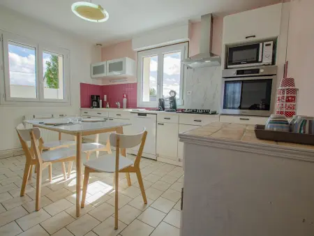 Le Clos tranquille : Maison avec 2 Chambres, Jardin et Parking - Photo 1
