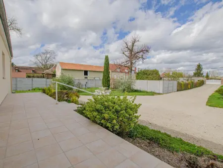 Le Clos tranquille : Maison avec 2 Chambres, Jardin et Parking - Photo 3
