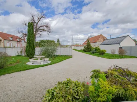 Le Clos tranquille : Maison avec 2 Chambres, Jardin et Parking - Photo 5