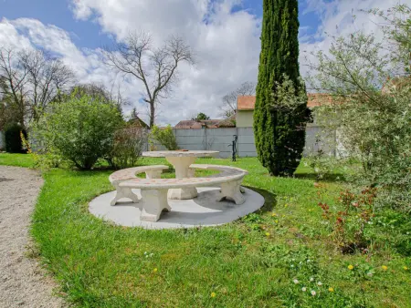 Le Clos tranquille : Maison avec 2 Chambres, Jardin et Parking - Photo 8