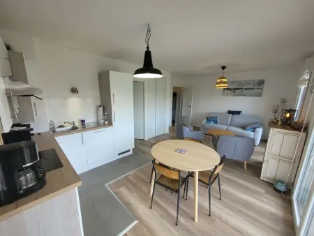 Bel appartement moderne avec jardin et parking privatif - Photo 1