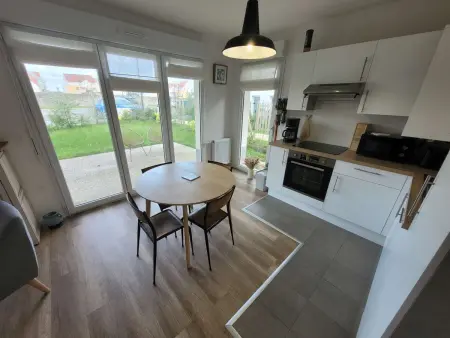 Bel appartement moderne avec jardin et parking privatif - Photo 2
