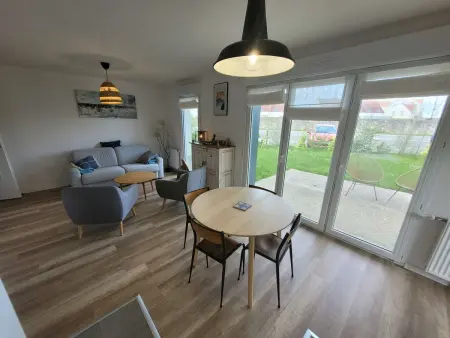 Bel appartement moderne avec jardin et parking privatif - Photo 3
