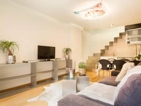 Appartement Duplex avec Terrasse Privée, Solarium et Piscine près de la Plage, Barcelone - Photo 3