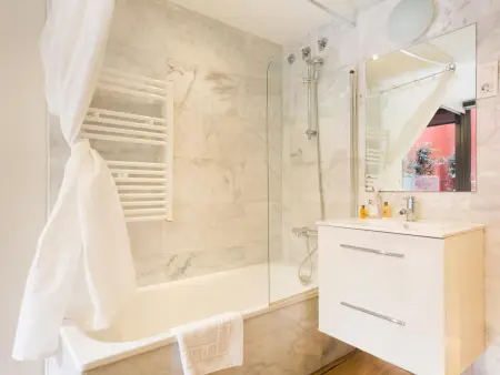 Appartement Duplex avec Terrasse Privée, Solarium et Piscine près de la Plage, Barcelone - Photo 5