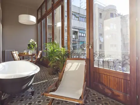 Appartement Boutique au Cœur de Barcelone, Capacité 8, Près du Métro, Confort Moderne - Photo 2