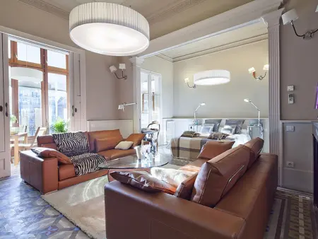 Appartement Boutique au Cœur de Barcelone, Capacité 8, Près du Métro, Confort Moderne - Photo 4