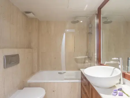 Penthouse à Barcelone avec Terrasse Privée - 3 Chambres, 2 Salles de Bain, Proche Métro - Photo 24