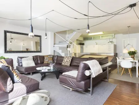 Duplex Moderne à Barcelone avec Jardin et Piscine Privés pour 10 Personnes - Photo 7