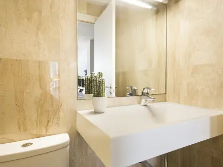 Duplex Moderne à Barcelone avec Jardin et Piscine Privés pour 10 Personnes - Photo 18