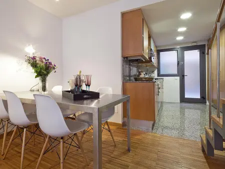 Duplex confortable au cœur de Barcelone, idéalement situé avec 3 chambres et équipements modernes - Photo 7