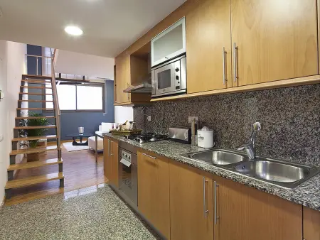 Duplex confortable au cœur de Barcelone, idéalement situé avec 3 chambres et équipements modernes - Photo 11