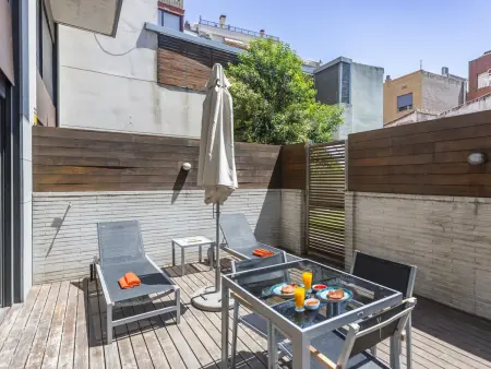 Appartement Moderne avec Terrasse et Piscine proche Parc Güell, Barcelone - Photo 7