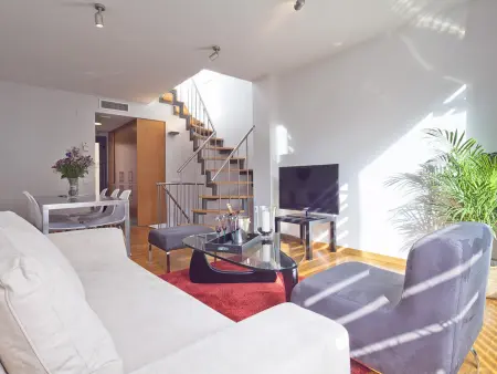 Barcelone: Triplex 6 Pers. avec Terrasse Privée, Clim, Parking et Wi-Fi - Photo 13