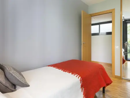 Appartement d'entreprise à Barcelone, 6 pers, 3 ch, terrasse, parking, proche métro - Photo 10