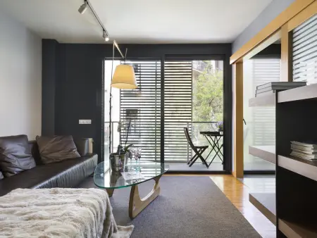Appartement d'entreprise à Barcelone, 6 pers, 3 ch, terrasse, parking, proche métro - Photo 15