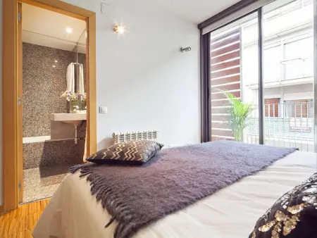 Appartement Triplex avec Terrasse Privée au Parc Güell, 3 Chambres, 2 SDB, Clim, Parking - Photo 1
