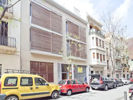 Triplex avec Terrasse et Piscine près de la Sagrada Familia à Barcelone - Photo 13