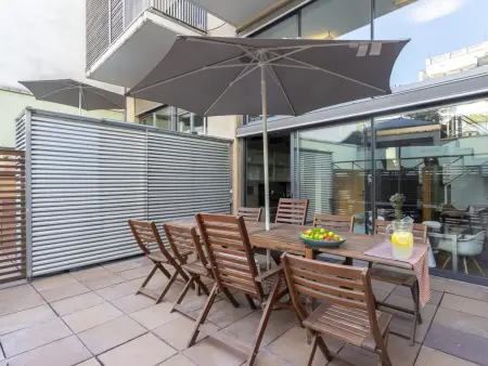 Appartement avec Terrasse Privée, Piscine et Parking au Centre de Barcelone - Photo 5