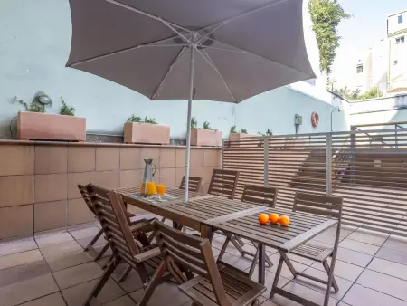Appartement avec Terrasse Privée, Piscine et Parking au Centre de Barcelone - Photo 6