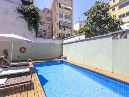 Appartement avec Terrasse Privée, Piscine et Parking au Centre de Barcelone - Photo 14