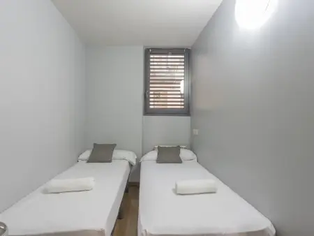 Appartement avec Terrasse Privée, Piscine et Parking au Centre de Barcelone - Photo 24