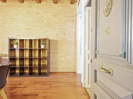 Appartement lumineux rénové à Gràcia avec 2 balcons et équipements idéaux pour les familles - Photo 5
