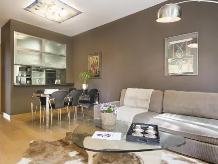 Appartement pour 8 avec piscine, proche Arc de Triomphe - Barcelone - Photo 9
