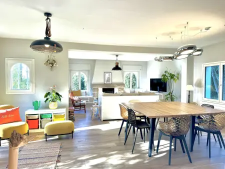 Maison 5 chambres à 150 m de la plage, rénovée, jardin, proche restaurants et commerces - Photo 6