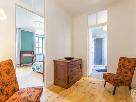 Maison familiale avec jardin et terrasse - Orval sur Sienne - Photo 12