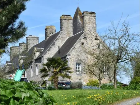 Maison familiale avec jardin et terrasse - Orval sur Sienne - Photo 15