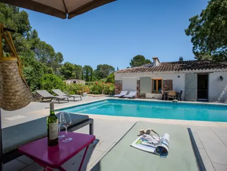 Pin Parasol, Maison individuelle avec piscine, 15km de la mer - Photo 1
