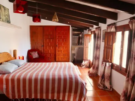 Maison de village avec terrasse et vue, 3 chambres, animaux acceptés - Photo 16