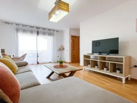 Appartement avec terrasse, wifi et espace de travail, proche plage et centre-ville - Photo 4