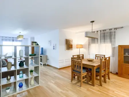 Appartement avec terrasse, wifi et espace de travail, proche plage et centre-ville - Photo 8