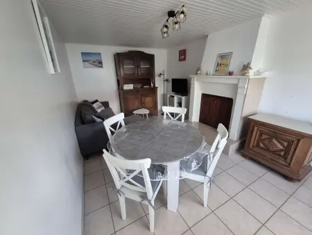 Maison calme proche plage avec jardin clos, parking privé & barbecue – L'Épine - Photo 3