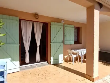 Charmant 2P avec jardin, piscine, parking et navettes gratuites - Cavalaire-sur-Mer - Photo 1