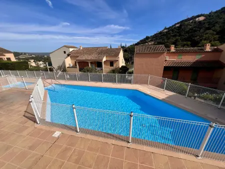 Charmant 2P avec jardin, piscine, parking et navettes gratuites - Cavalaire-sur-Mer - Photo 9