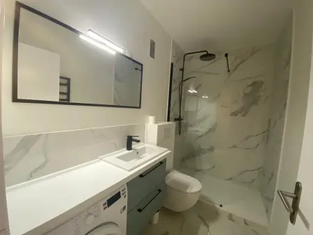 Studio moderne à Biarritz avec parking et vue océan - Photo 3