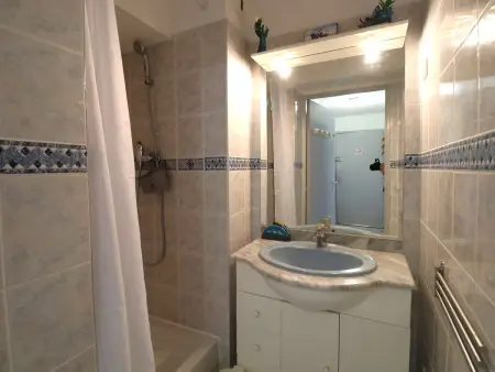 Studio cabine climatisé proche plage avec parking privé, piscines et jardins d'enfants - Photo 8