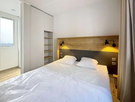 Mobil-home Confort 4 pers, plage à 200m, piscine chauffée, terrasse Sud, parking, wifi inclus - Photo 4