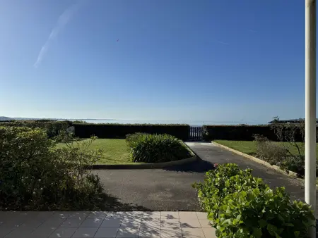 Appartement rénové en bord de mer avec terrasse - 4 pers, proche plage et port - Photo 1