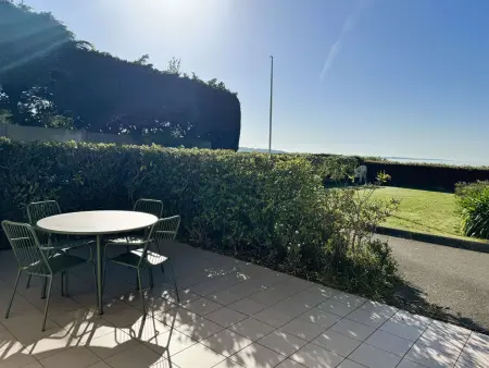 Appartement rénové en bord de mer avec terrasse - 4 pers, proche plage et port - Photo 2